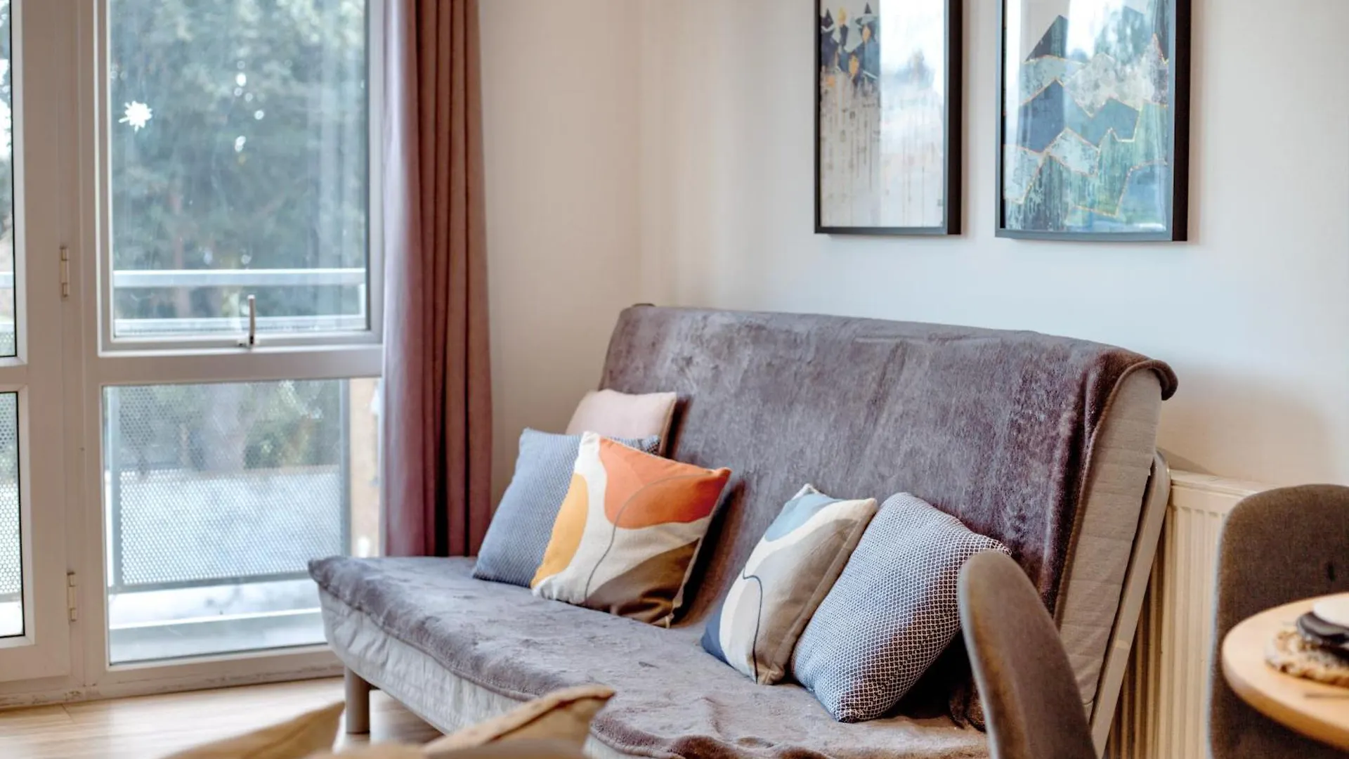 Stratford Gem- Stylist Spacious Apartment London 0*,
